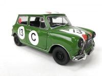 MORRIS: 1:18 scale Bob Holden's 1966 Bathurst winners Morris Minicooper 1275S Mk.1 produced by Kyosho. (NB description) - 4