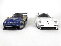 PORSCHE: Pair of 1:18 scale Porsche 911 GT1 produced by UT Models. (NB description) - 2