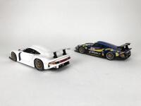 PORSCHE: Pair of 1:18 scale Porsche 911 GT1 produced by UT Models. (NB description) - 7