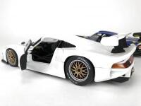 PORSCHE: Pair of 1:18 scale Porsche 911 GT1 produced by UT Models. (NB description) - 8