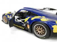 PORSCHE: Pair of 1:18 scale Porsche 911 GT1 produced by UT Models. (NB description) - 9