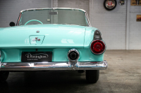 1955 Ford Thunderbird convertible - 18