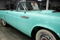1955 Ford Thunderbird convertible - 36