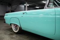 1955 Ford Thunderbird convertible - 39