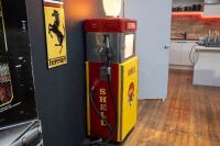 SHELL: A c1970s Wayne 605 petrol pump in Shell Livery with later plastic globe - 7