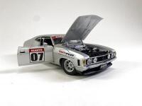 FORD:1:18 scale Ford Falcon racing cars produced by AutoArt. (NB description) - 6
