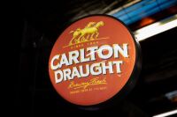 CARLTON DRAUGHT: A Carlton Draught indoor illuminated light fixture sign with mounting bracket, approx. 50cm wide