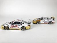 PORSCHE: Pair of 1:18 scale Porsche 911 racing cars produced by AutoArt including Jim Richards Porsche 911. (NB description) - 6