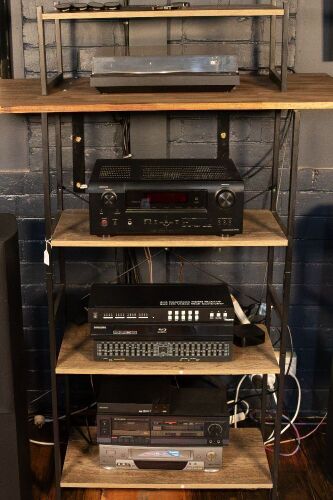 ENTERTAINMENT SYSTEM: A large comprehensive establishment entertainment system