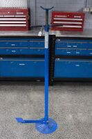 SUPPORT STAND: A liftech 750Kg under hoist vehicle support stand