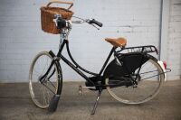 BICYCLE: A Gazelle (Netherlands) Populair 'step-through' frame bicycle, features an eight speed Shimano internal gear hub, drum brakes & Brooks leather saddle - 4