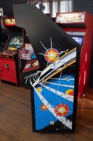 ASTEROIDS: A c1979 Atari Asteroids machine in dedicated cabinet, working order - 3