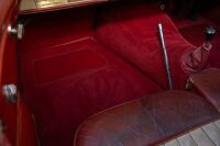 Jaguar XK120 OTS Roadster - 28