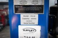 HOIST: A Hanmecson Pro-9D four tonne two post vehicle hoist, three-phase power, working order [SALEROOM NOTICE] - 3