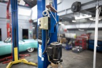 HOIST: A Hanmecson Pro-9D four tonne two post vehicle hoist, three-phase power, working order [SALEROOM NOTICE] - 5
