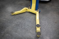 HOIST: A Hanmecson Pro-9D four tonne two post vehicle hoist, three-phase power, working order [SALEROOM NOTICE] - 7