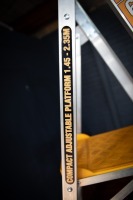 LADDER: A Gorilla Industrial heavy duty platform ladder, 150Kg load capacity, model No.RPL0508-1 - 2