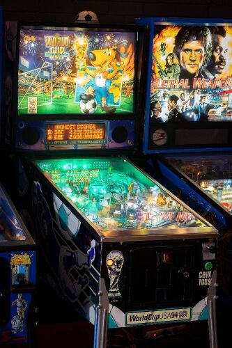 WORLD CUP '94: A World Cup USA 94 pinball machine, made by Bally, working order
