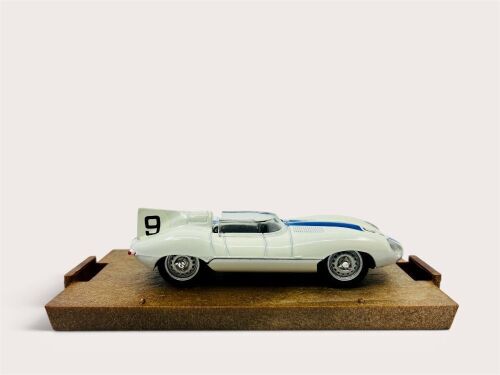 JAGUAR D-TYPE: A 1:43 scale Jaguar D-Type by Brumm with original packaging [Location: Sydney]