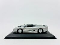 JAGUAR XJ220: A 1:43 scale Jaguar XJ220 by Minichamps with original packaging [Location: Sydney] - 5