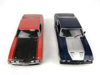 FORD: Pair of 1:18 scale Ford Falcon Coupe's produced by AutoArt (NB description) - 6