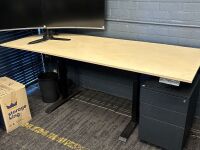 DESK: A large height adjustable work desk, made by Omnidesk, (Model No.20210111-368), 210cm wide, 81cm deep