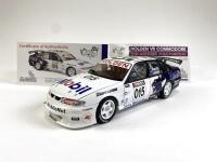 HOLDEN: 1:18 scale Murphy & Lowndes Holden Commodore racing car produced by Classic Carlectables (NB description)