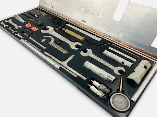 406 · 20/25 HP: A tool kit, appears complete with original tools [Location: Sydney]