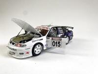 HOLDEN: 1:18 scale Murphy & Lowndes Holden Commodore racing car produced by Classic Carlectables (NB description) - 4