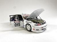 HOLDEN: 1:18 scale Murphy & Lowndes Holden Commodore racing car produced by Classic Carlectables (NB description) - 5