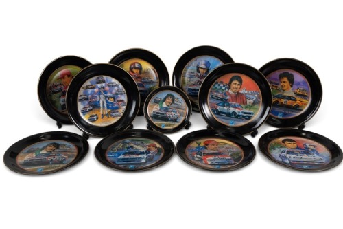 PETER BROCK: A decorative dinner plate set, each plate featuring the Peter Brock Bathurst wins, consists of 10 plates of differing sizes