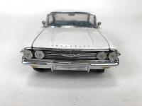 CHEVROLET: 1:18 scale Chevrolet Impala car produced by Franklin Mint. (NB description) - 2