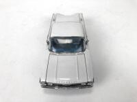 CHEVROLET: 1:18 scale Chevrolet Impala car produced by Franklin Mint. (NB description) - 12