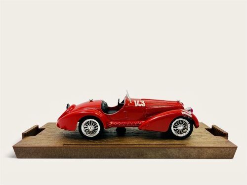 ALFA ROMEO 8C: A 1:43 scale Alfa Romeo 8C 2900 B by Brumm with original packaging [Location: Sydney]