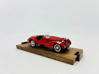 ALFA ROMEO 8C: A 1:43 scale Alfa Romeo 8C 2900 B by Brumm with original packaging [Location: Sydney] - 2