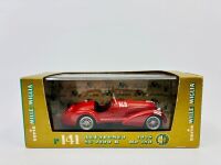 ALFA ROMEO 8C: A 1:43 scale Alfa Romeo 8C 2900 B by Brumm with original packaging [Location: Sydney] - 9