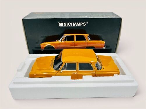 ALFA ROMEO GIULIA: A 1:18 scale 1970 Alfa Romeo Giulia 1300 Super by Minichamps with original packaging [Location: Sydney]