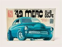 MERCURY: A 1:25 scale model kit of the 1949 Mercury Club Coupe by AMT with original packaging.