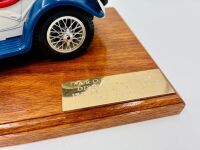 ALFA ROMEO 8C 2300 SPIDER: A 1:18 scale Alfa Romeo 2300 Spider by Bburago with original packaging [Location: Sydney] - 9