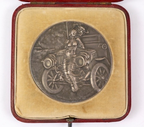 BRITAIN/IRELAND: An original 1909 'The Motor Union of Great Britain & Ireland' medal won by 'Dr. G. Horatio Jones' 'Oxfordshire A.C., Hill Climb, June 24th 1909' [Location: Perth]