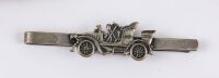 TRAY: An Edwardian sterling silver change tray by Walker & Hall (Hallmarked) along with two nice tiepins [Location: Perth] - 4