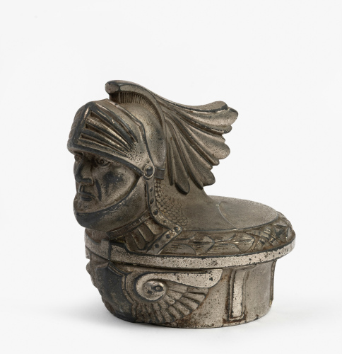 WILLYS-KNIGHT: A c1928 Willys-Knight Model 56 'knights head' radiator cap mascot, 9cm high, width 7cm