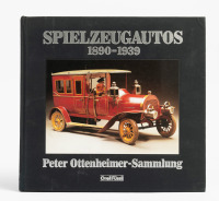 SPIELZEUGAUTOS: 'Spielzeugautos 1890-1939' by Peter Ottenheimer-Sammlung, hardcover book, 1984 [Location: Melbourne]