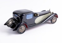 BUGATTI: A ceramic model of a 1930s Bugatti Royale [Location: Perth] - 3