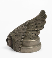 PONTIAC: A c1926 Pontiac Indian Head Chief radiator cap mascot, 9cm high, width 7cm [Location: Melbourne] - 2