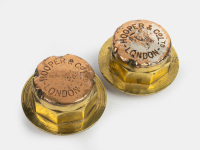 WHEEL CAPS: Two solid brass Hooper & Co Ltd (UK) wheel caps, commonly used on Rolls-Royce, 9cm wide [Location: Melbourne]