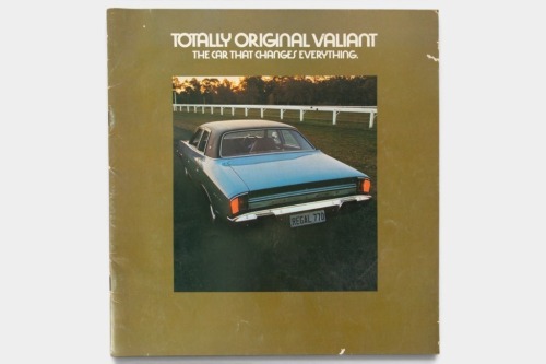 VALIANT: A Valiant sales brochure, a 20 page brochure, featuring the hardtops including the Hemi Pacer