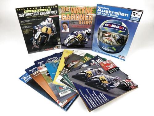 AUSTRALIAN MOTORCYCLE GRAND PRIX: A group of Australian Grand Prix Motor Cycle Official Programmes and other motorcycle literature