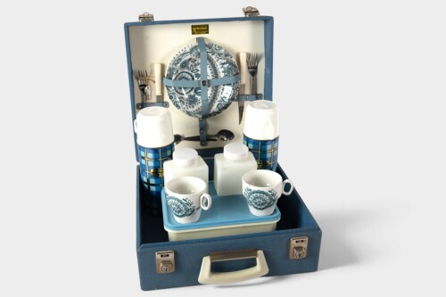 PICNIC CASE: A post-war Brexton (UK) two person picnic case, contains Royal Tudor china plates [Location: Melbourne]