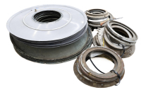 WHEEL DISCS: Nine R-R / Bentley Ace wheel discs & fittings and nine assorted centre fittings [Location: Melbourne] - 2